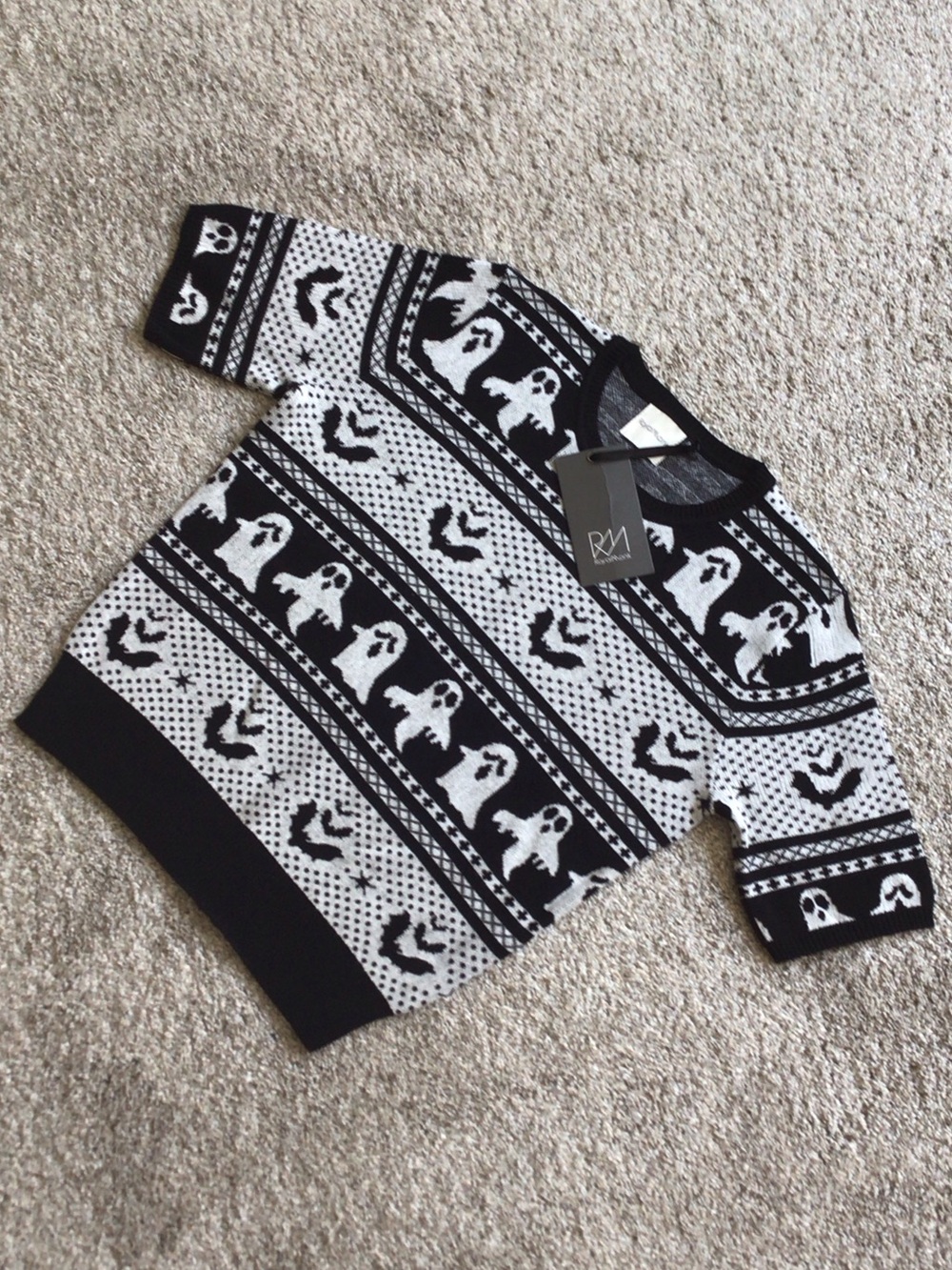 GHOST & BAT FAIR ISLE PRINT - MEDIUM NWT